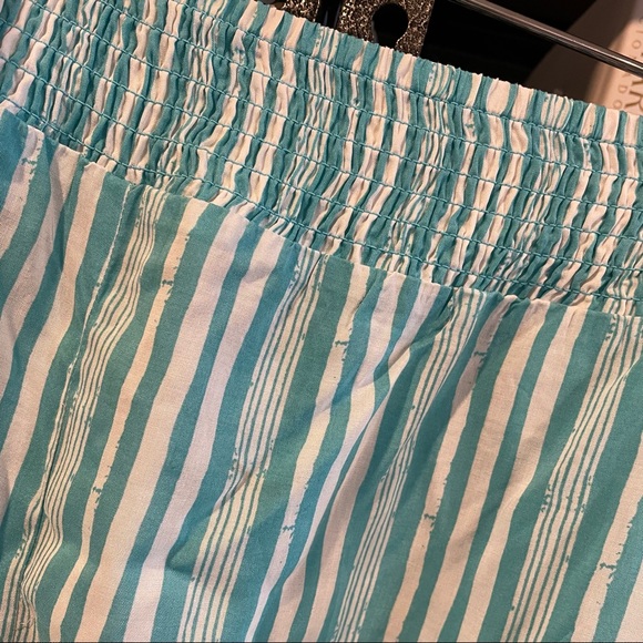 SOLD (V) Anthropologie Whimsy Pajama Shorts - Picture 9 of 15